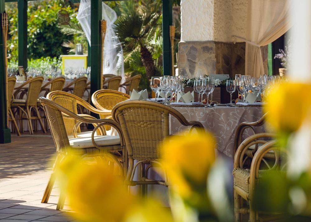 Mirador Del Cabo Designed For Adults Hotel